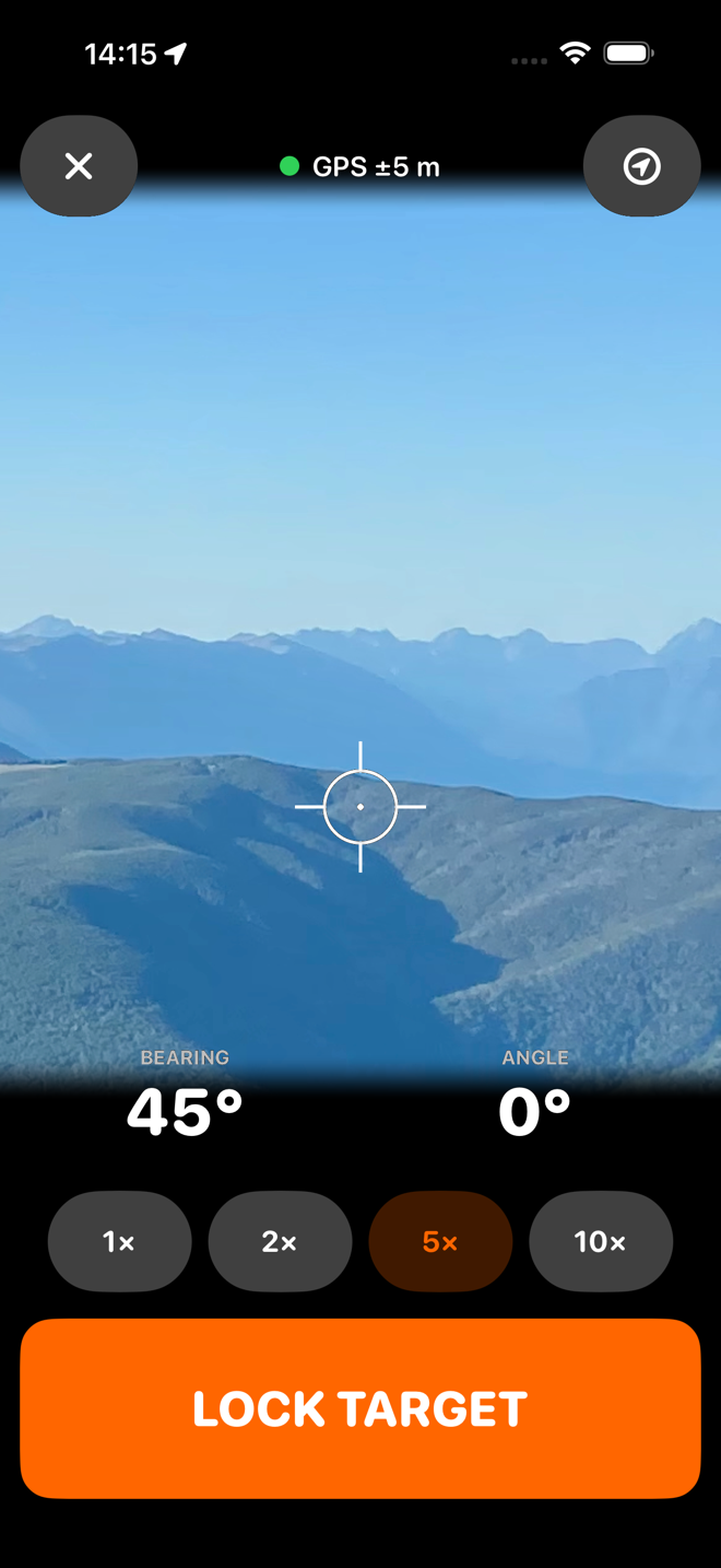 The same sight screen at 5x zoom, the far face now filling the frame with the reticle on it.