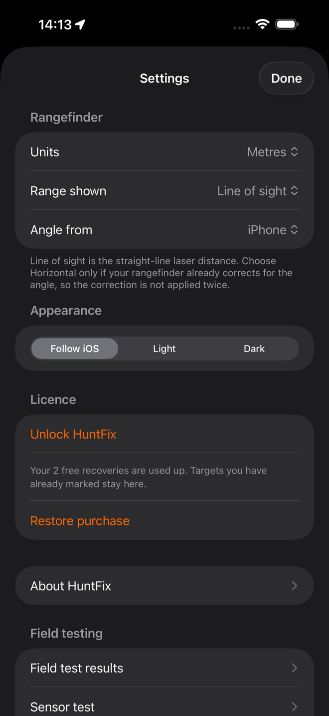 The HuntFix settings screen: units, range shown and angle from pickers, an appearance segmented control, and a licence section.
